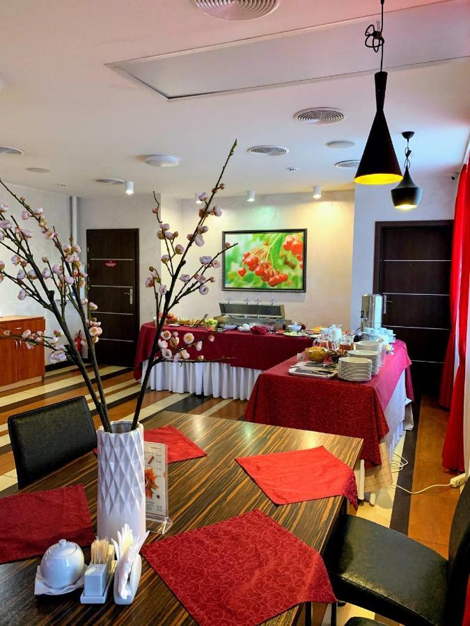 Hotel Kalyna Kharkiv Eksteriør bilde